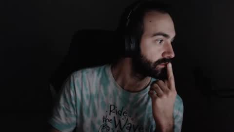 Snapshot of zazou3113 chatting on December 18, 9:29 pm Grizzly Bear online show from December 18, 9:29 pm