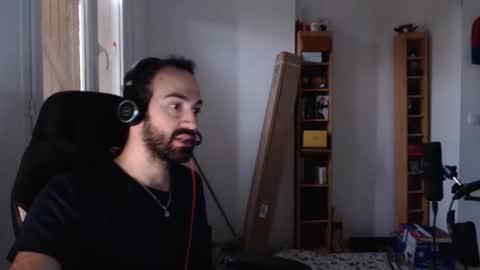 Snapshot of zazou3113 chatting on January 23, 8:46 am Grizzly Bear online show from January 23, 8:46 am