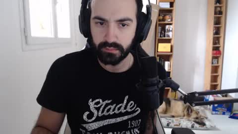 Snapshot of zazou3113 chatting on January 31, 12:07 pm Grizzly Bear online show from January 31, 12:07 pm