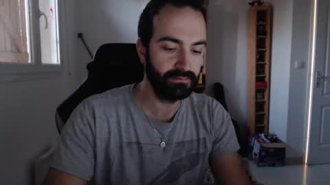 Snapshot of zazou3113 chatting on February 2, 4:43 pm Grizzly Bear online show from February 2, 4:43 pm