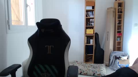 Snapshot of zazou3113 chatting on September 25, 8:40 am Grizzly Bear online show from September 25, 8:40 am