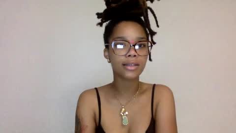 Snapshot of zeeafterdark chatting on July 23, 1:42 pm zeeafterdark online show from July 23, 1:42 pm