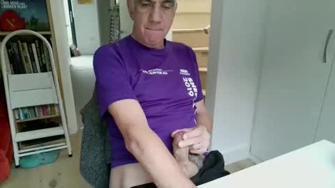 Snapshot of zeep16 chatting on October 17, 8:06 am zeep16 online show from October 17, 8:06 am