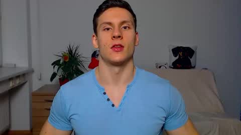 Snapshot of zeinmiracles chatting on December 20, 12:18 am zeinmiracles online show from December 20, 12:18 am