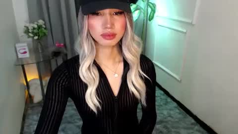 zelainalovetocum online show from February 16, 4:09 am