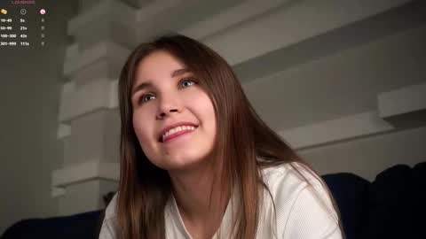 Snapshot of zeldaes chatting on September 11, 7:08 am Emilia online show from September 11, 7:08 am