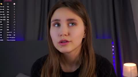 Emilia online show from December 22, 1:02 am