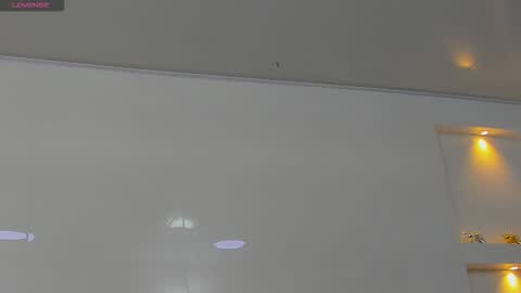 Zenda Evans online show from March 30, 3:51 am