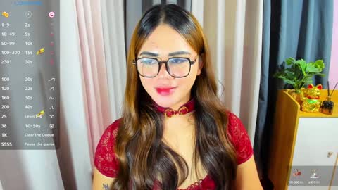 Zendaya online show from December 14, 7:51 am