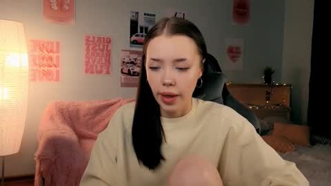 Snapshot of zeneexe chatting on February 28, 7:37 pm Lara online show from February 28, 7:37 pm