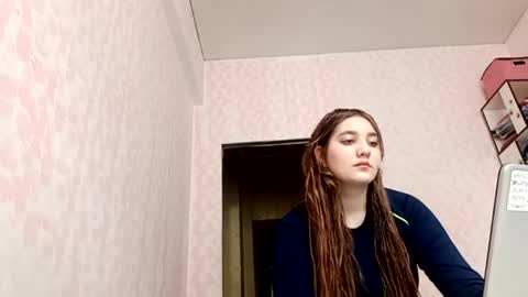 zeniabrossoit online show from March 8, 4:16 am