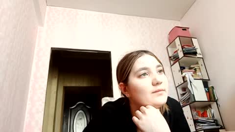 zeniabrossoit online show from March 28, 8:25 am