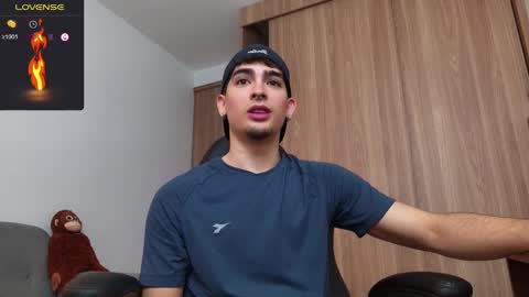 Snapshot of zenn_rush chatting on December 15, 12:06 pm Zenn online show from December 15, 12:06 pm