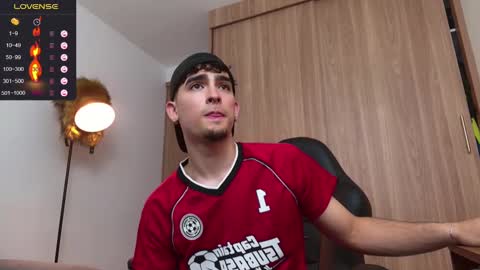 Snapshot of zenn_rush chatting on January 10, 12:15 pm Zenn online show from January 10, 12:15 pm