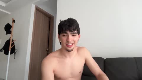 Snapshot of zenn_rush chatting on October 23, 2:49 pm Zenn online show from October 23, 2:49 pm