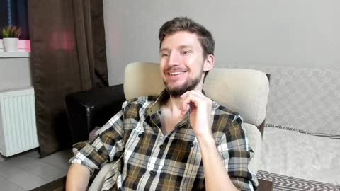 Andrew online show from December 6, 7:43 am