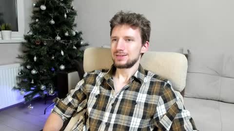 Andrew online show from December 20, 9:28 pm