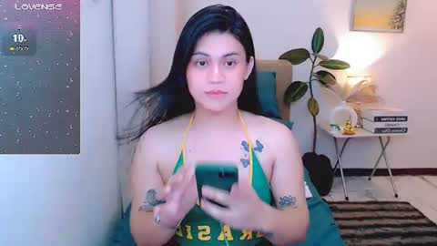 Snapshot of zephyraaaaa chatting on June 26, 6:45 pm zephyraaaaa online show from June 26, 6:45 pm