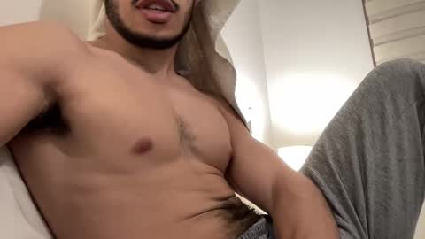 Snapshot of zephyrhill619 chatting on November 15, 2:53 am Zephyrhill619 online show from November 15, 2:53 am