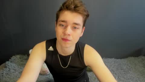 Ethan online show from April 13, 2:50 am