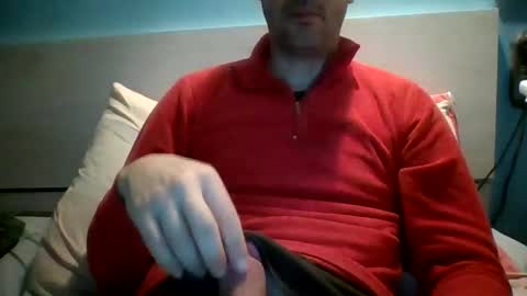 Snapshot of zeus00811 chatting on March 4, 4:06 am zeus online show from March 4, 4:06 am