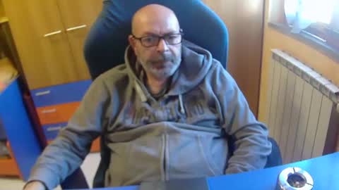 zeus58100 online show from October 25, 7:49 am