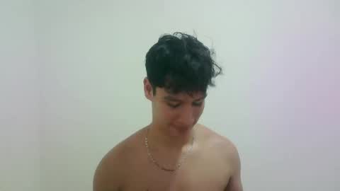 zeus_183 online show from September 16, 1:28 am