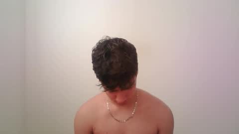 zeus_183 online show from October 31, 2:40 pm