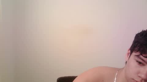 zeus_183 online show from November 16, 12:44 pm