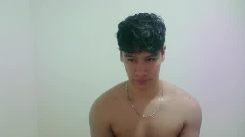 zeus_183 online show from February 23, 7:06 am