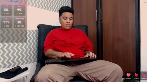 Snapshot of zeus_ftm chatting on September 11, 12:49 pm zeus_ftm online show from September 11, 12:49 pm