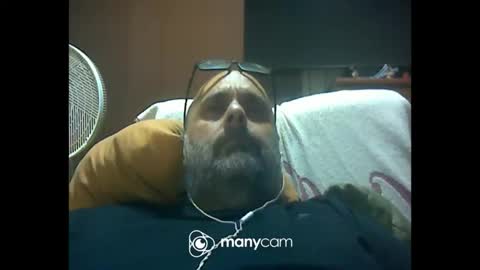Snapshot of zeusdioss chatting on May 16, 4:09 am zeusdioss online show from May 16, 4:09 am