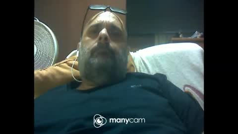 Snapshot of zeusdioss chatting on May 17, 1:25 am zeusdioss online show from May 17, 1:25 am