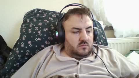 zH1NaSaH online show from April 12, 5:01 am