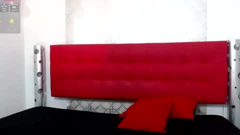 ZHAMIRA  ANDRES online show from February 4, 7:33 pm