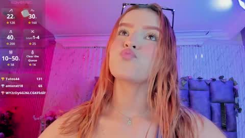 Snapshot of zhararousse chatting on April 27, 12:03 pm Zhara Rousse online show from April 27, 12:03 pm