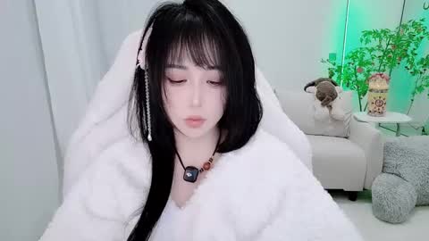 zhen online show from February 5, 2:54 pm