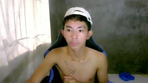 zian_smithx online show from May 2, 3:22 am