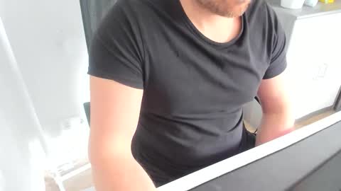 ziemlichflutschig online show from April 12, 1:05 pm