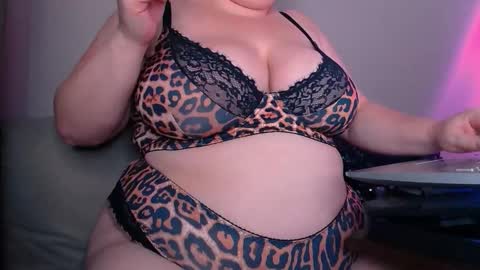 zinacorleone online show from January 14, 8:14 pm