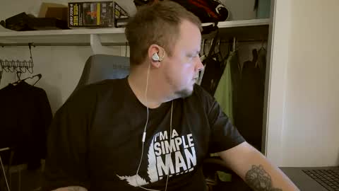 Snapshot of zissix chatting on January 1, 10:35 pm zissix online show from January 1, 10:35 pm