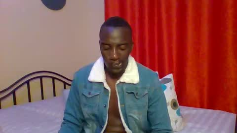 Snapshot of zlatann2012 chatting on January 28, 2:21 am Zlatann2012 online show from January 28, 2:21 am