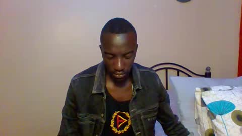 Snapshot of zlatann2012 chatting on February 2, 1:55 am Zlatann2012 online show from February 2, 1:55 am
