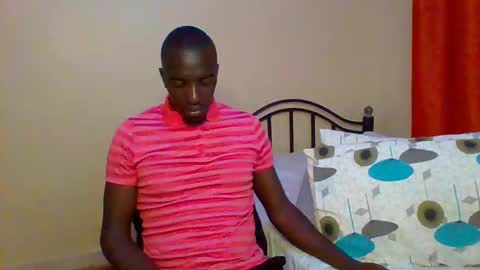 Snapshot of zlatann2012 chatting on February 8, 6:33 pm Zlatann2012 online show from February 8, 6:33 pm