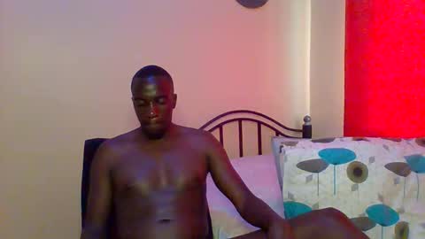Snapshot of zlatann2012 chatting on February 15, 12:54 pm Zlatann2012 online show from February 15, 12:54 pm