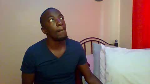 Snapshot of zlatann2012 chatting on February 17, 7:47 am Zlatann2012 online show from February 17, 7:47 am