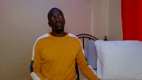 Snapshot of zlatann2012 chatting on February 19, 4:23 am Zlatann2012 online show from February 19, 4:23 am
