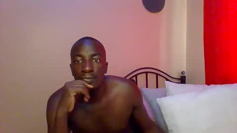 Snapshot of zlatann2012 chatting on February 25, 12:13 pm Zlatann2012 online show from February 25, 12:13 pm