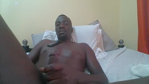 Snapshot of zlatann2012 chatting on November 27, 11:12 am Zlatann2012 online show from November 27, 11:12 am