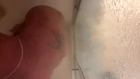Snapshot of zmr250rich chatting on January 16, 12:31 pm here4fun online show from January 16, 12:31 pm